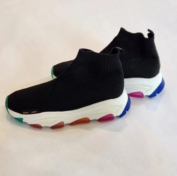 NWOTKURT GEIGERLettie knit sock sneakers